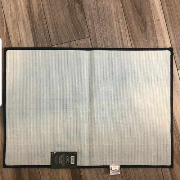 Threshold Bath Rug ‘HOME SWEET HOME’ 18” X 26”💛💛 - Picture 7 of 8